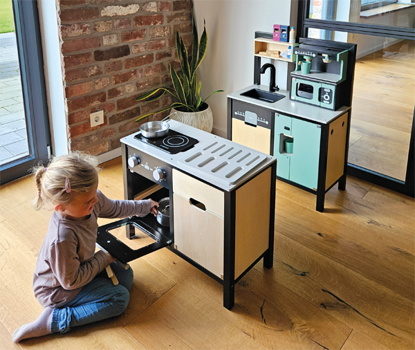 Cucina per bambini con isola Stile industriale