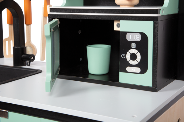 Cocina infantil industrial con isla