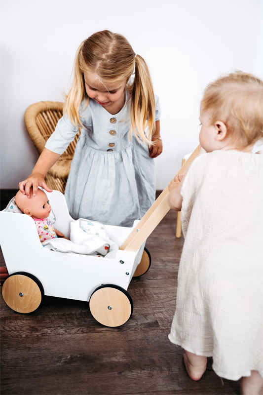 Carrello da spingere e carrozzina per bambole &quot;Little Button&quot;