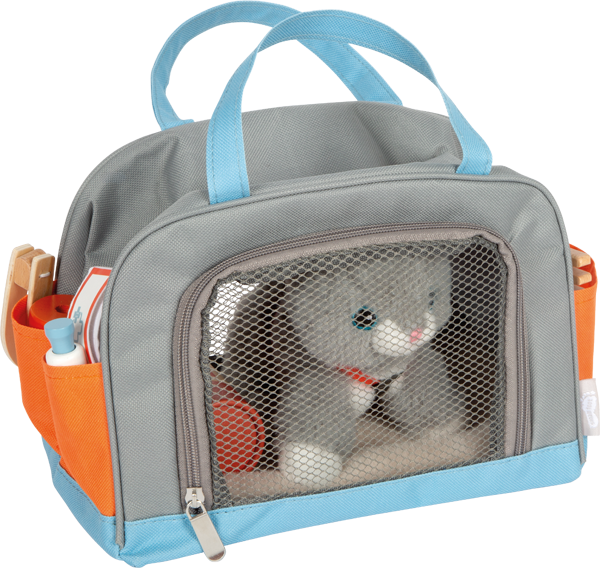 Gato con bolsa de transporte y set de cuidados